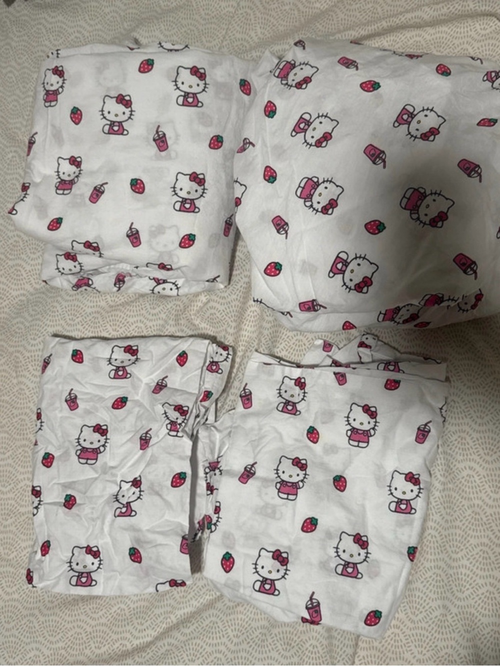 Hello Kitty Pink and White Kids sheet Set